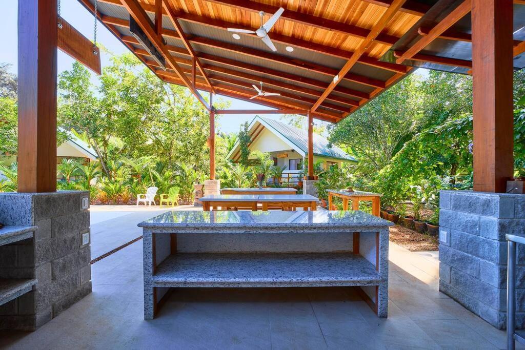 Casa Kristel - Exquisite Villa Getaway Puerto Viejo de Talamanca Экстерьер фото