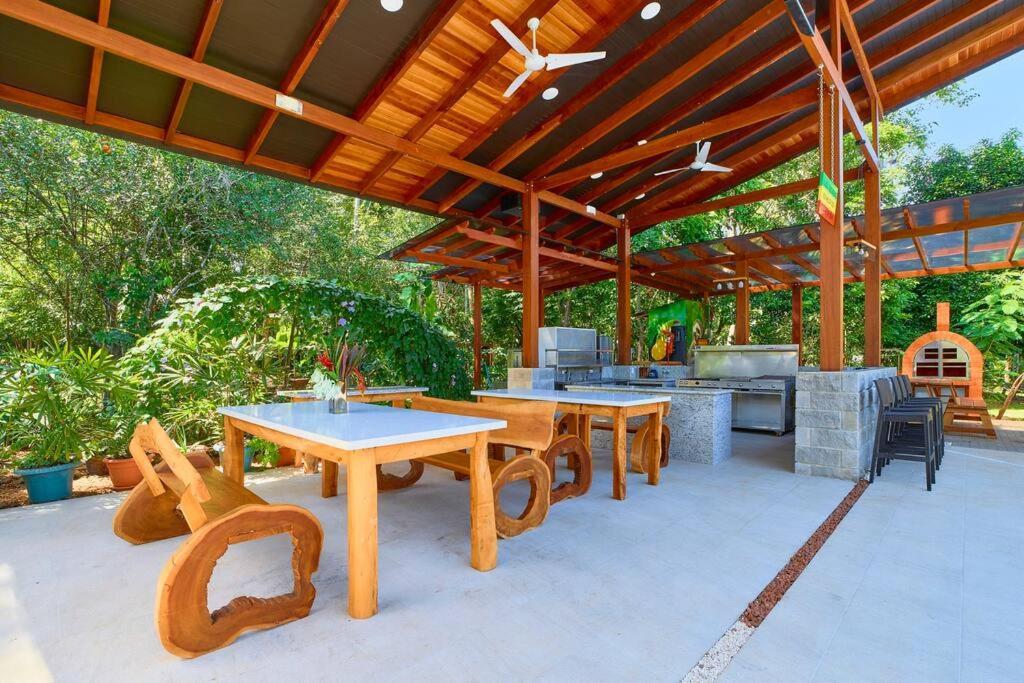 Casa Kristel - Exquisite Villa Getaway Puerto Viejo de Talamanca Экстерьер фото